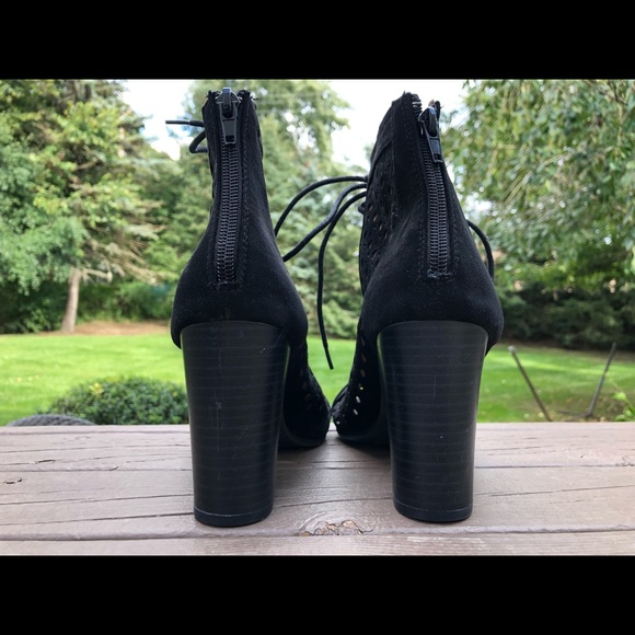 Qupid women’s black suede lace booties - Picture 7 of 8